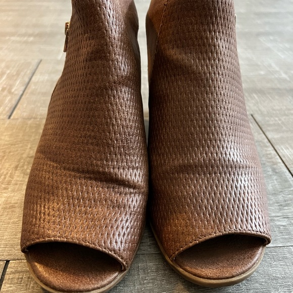 BareTraps open back booties - Picture 2 of 3